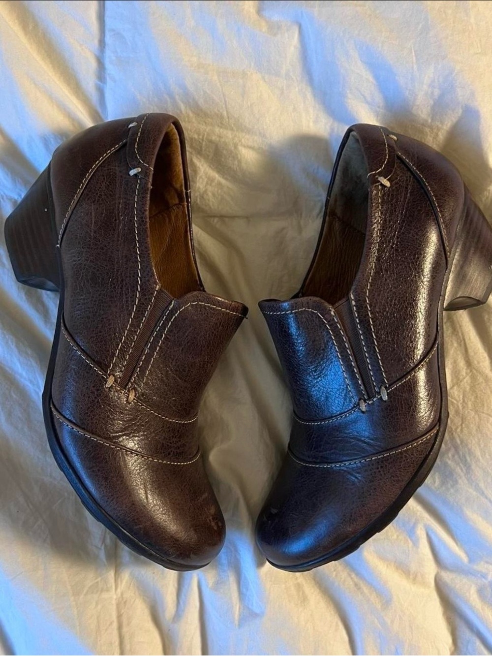 coquette cottagecore brown leather pumps